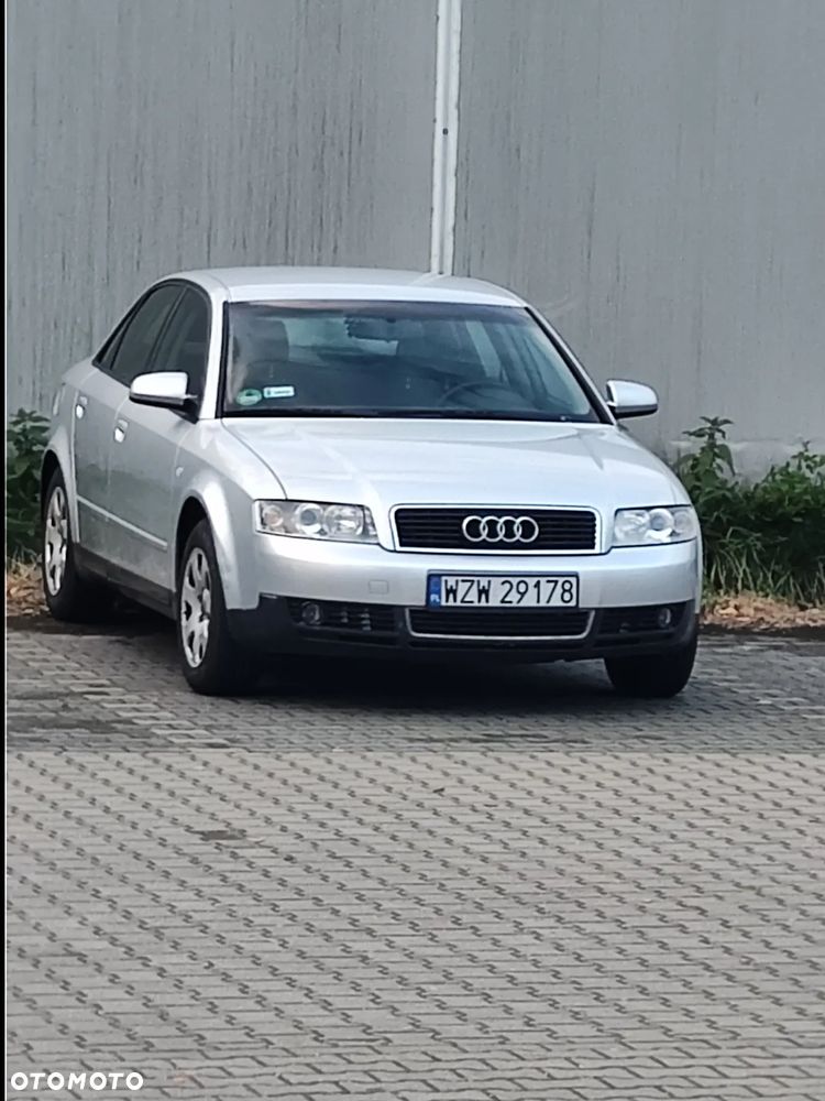 Audi A4 Limousine - 21