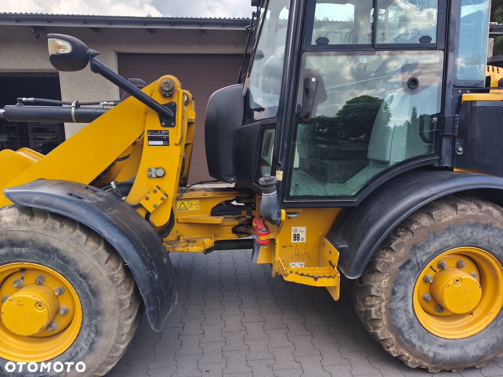 Caterpillar 908 - CAT 906 - 18
