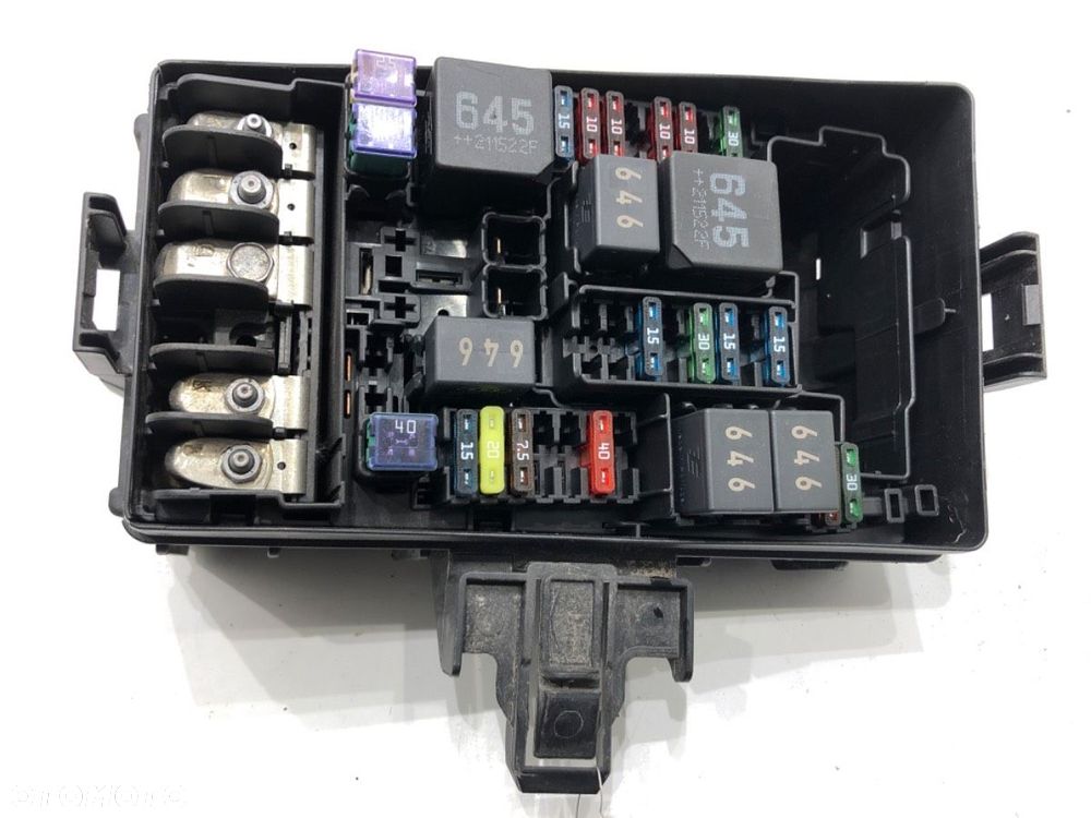 SKRZYNKA BEZPIECZNIKÓW  VW ARTEON (3H7, 3H8) 2017 - 2022 TSI R 235 kW [320 KM] benzyna 2020 - 2022 - 1