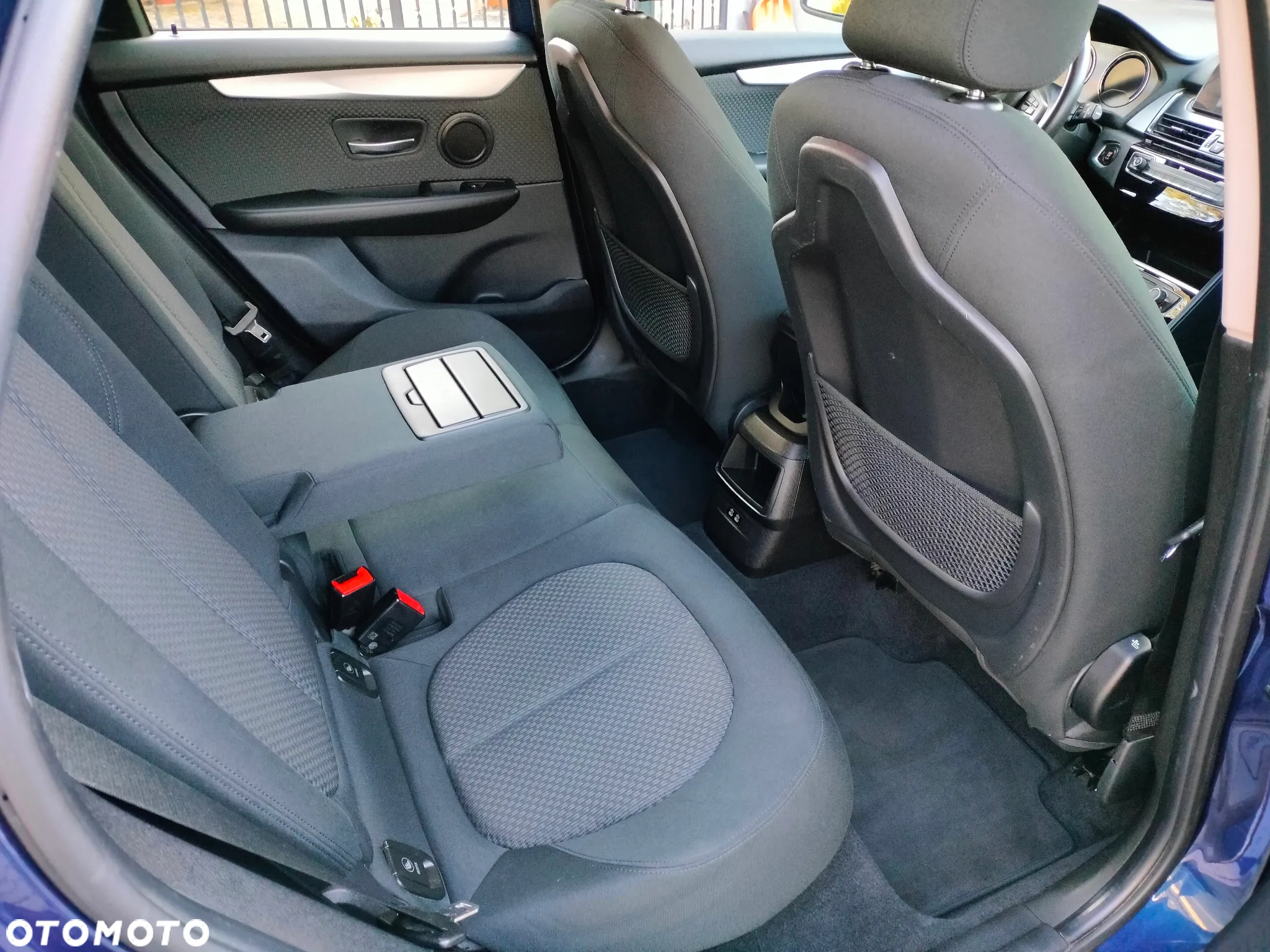 BMW Seria 2 218i Active Tourer - 8