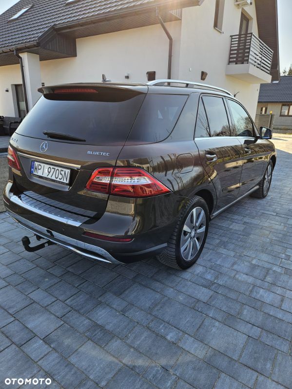 Mercedes-Benz ML - 4