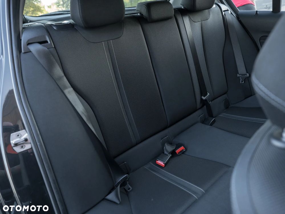BMW Seria 1 116i Sport Line - 28