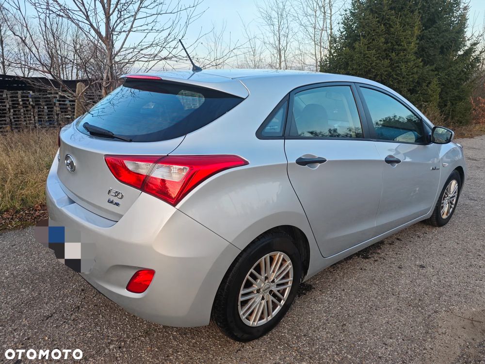 Hyundai i30 1.6 CRDi Trend - 4