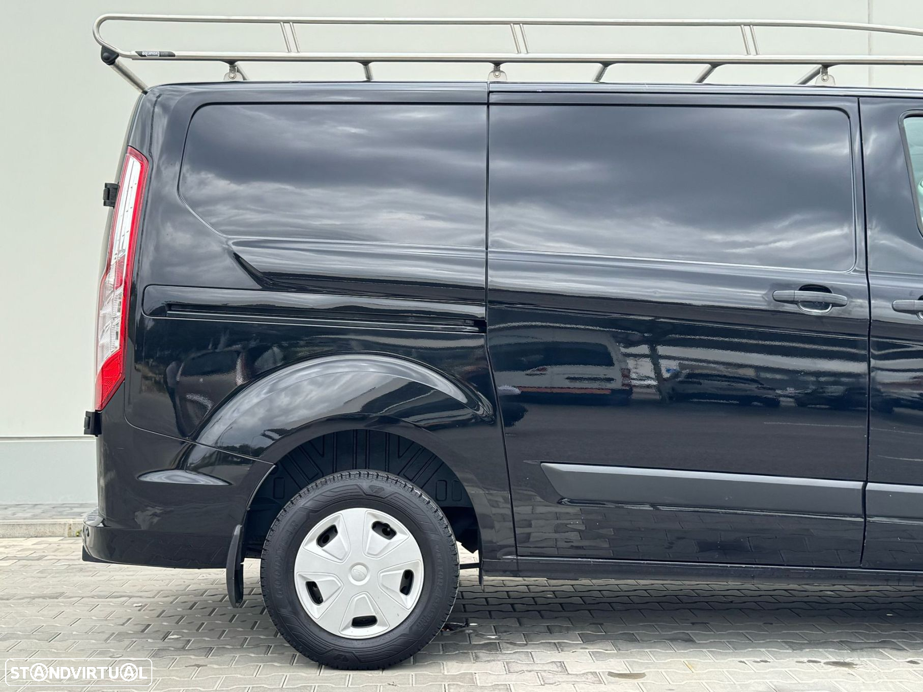 Ford Transit Custom 300L1 2.0 H1-T.B.Ambiente - 10