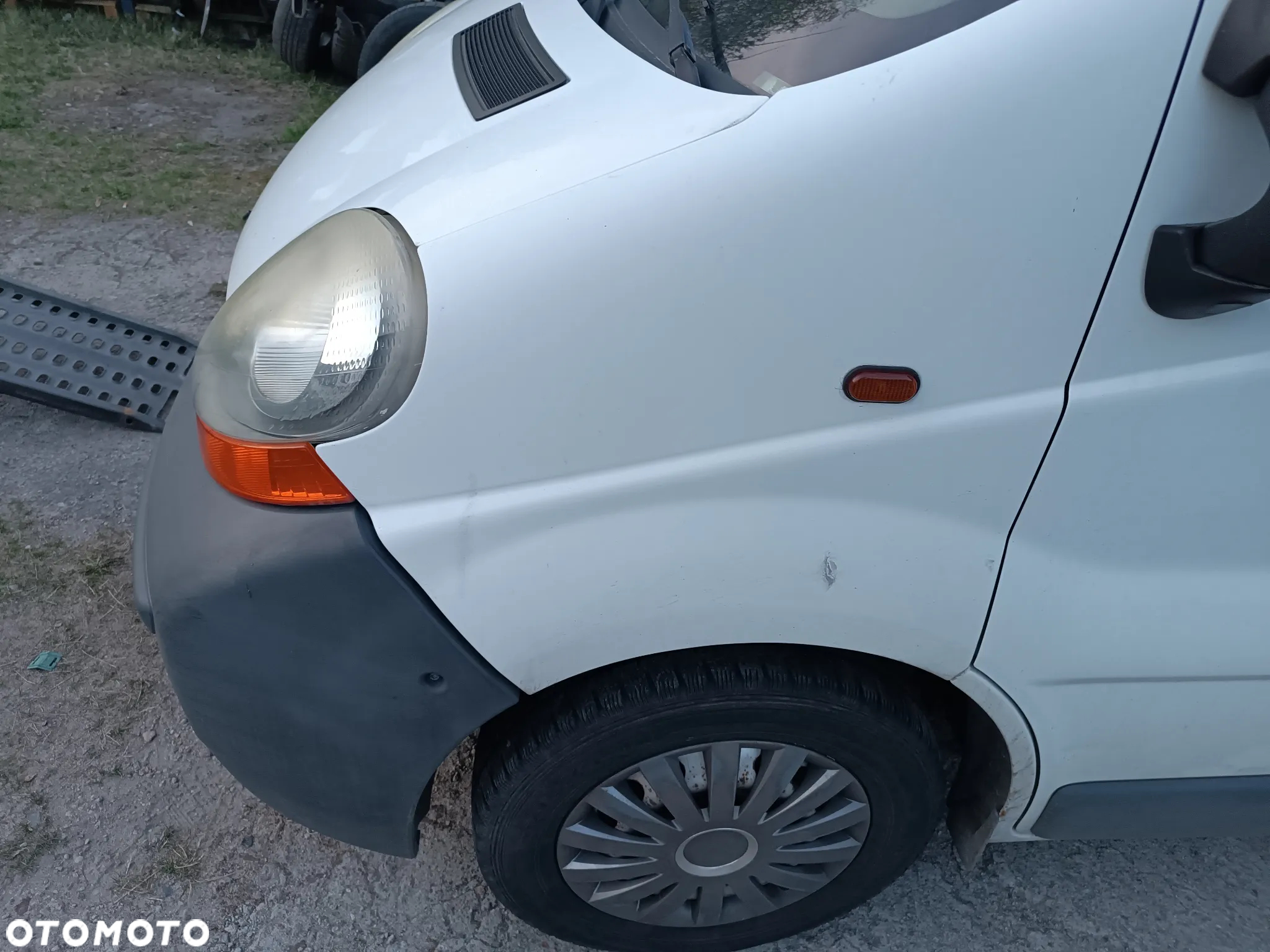 RENAULT TRAFIC  II 0D31 BIAŁY KOMPLETNY PRZÓD MASKA ZDERZAK BŁOTNIK PAS CZOŁOWY CHŁODNICE 1.9 DCI PAS LAMPY - 3