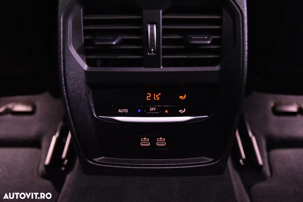 BMW Seria 3 318i Touring Aut. - 24