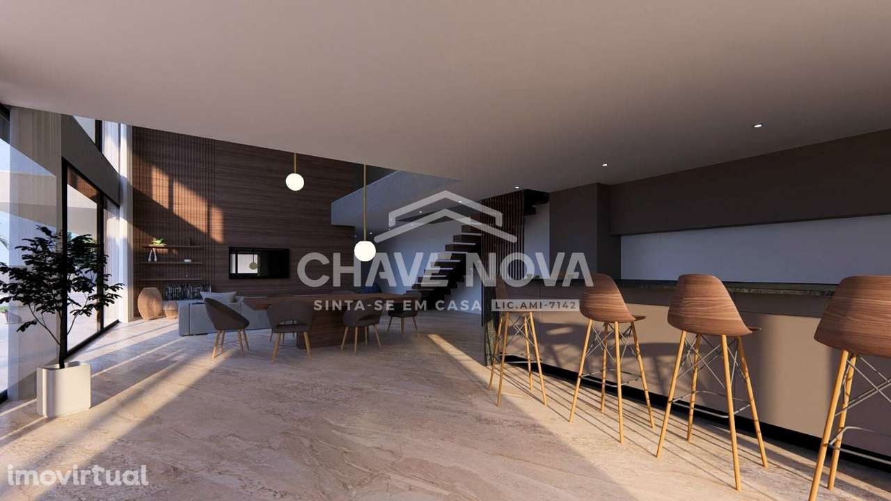 Moradia Isolada V4 c/ Piscina em Sta. Maria da Feira (Cavaco) - Grande imagem: 3/9