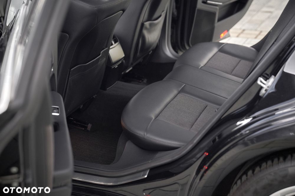 Mercedes-Benz Klasa E - 22