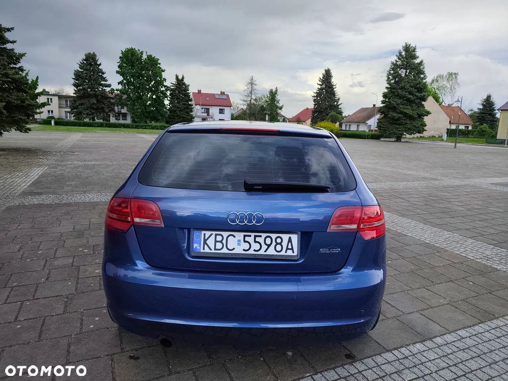 Audi A3 Sportback - 8