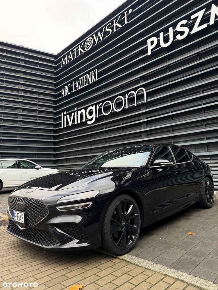 Hyundai Genesis - 1
