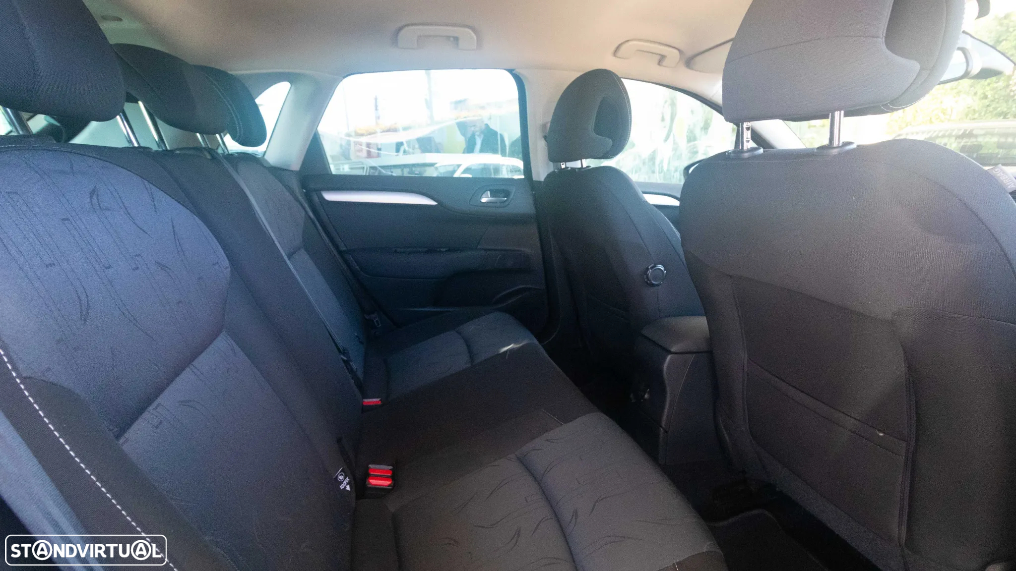 Citroën C4 1.6 e-HDi Exclusive CMP6 - 8