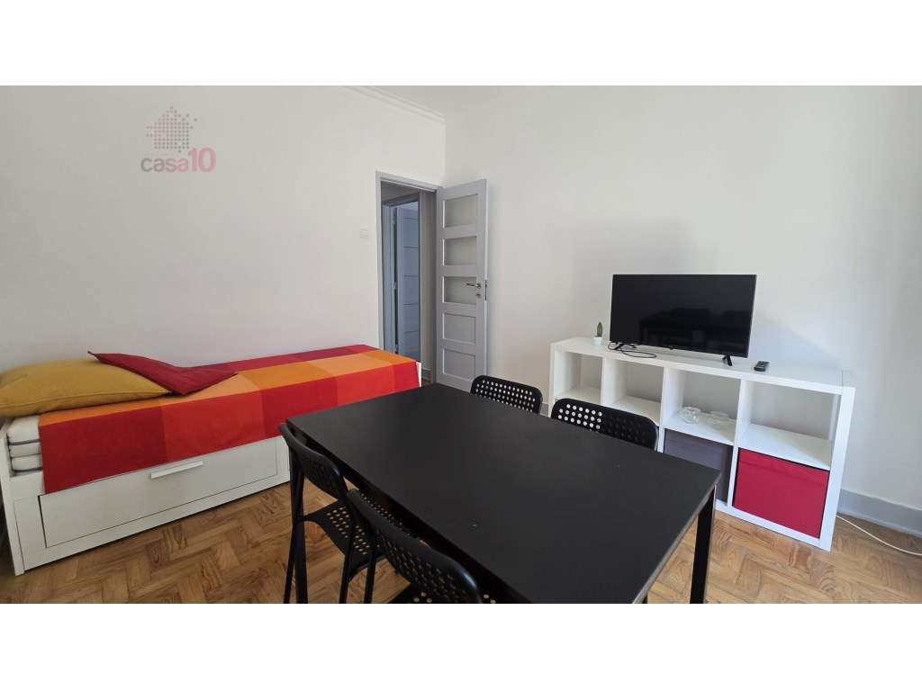 Arrenda-se T2 renovado e mobilado, no centro de Moscavide - Grande imagem: 4/23