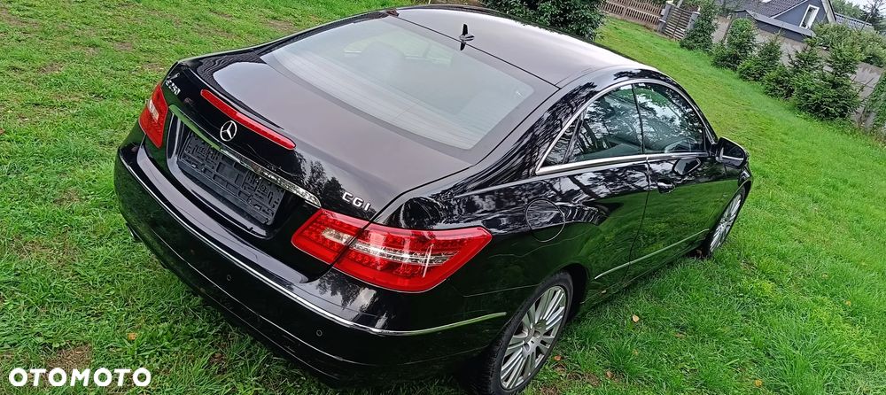 Mercedes-Benz Klasa E 250 CGI BlueEFFICIENCY Automatik Elegance - 19