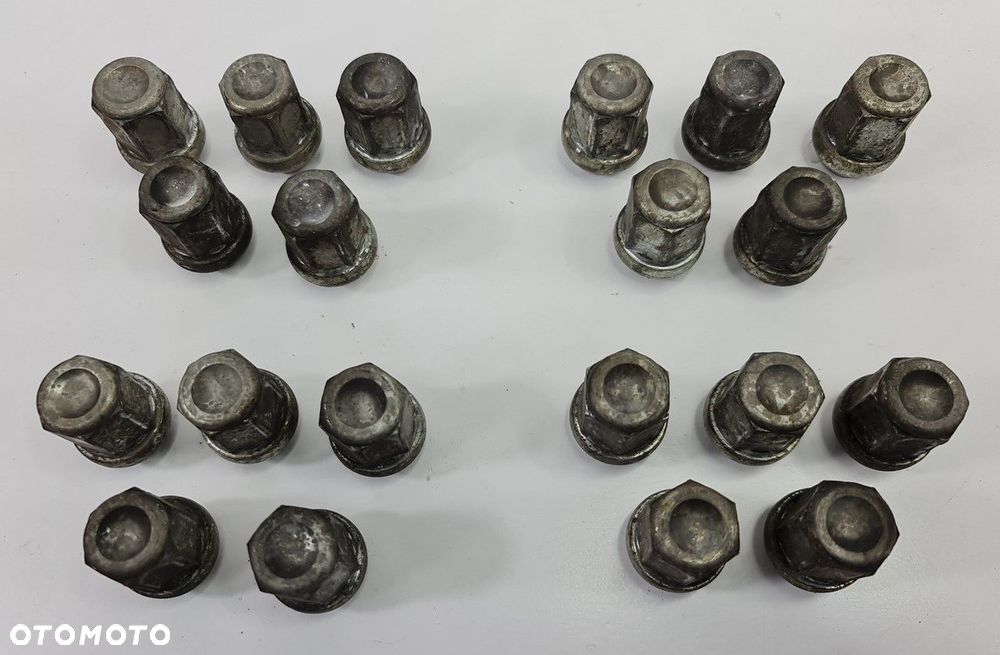 NAKRĘTKI KOŁ FELG MAZDA RX-8 KOMPLET 20 SZT - 1