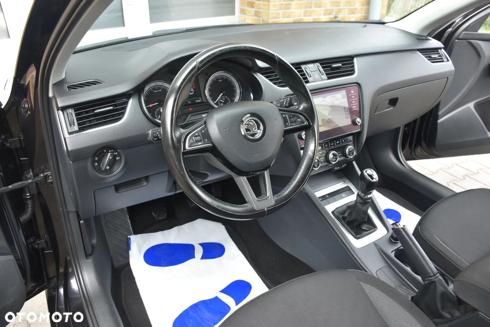 Skoda Octavia 1.6 TDI Sport Edition - 9
