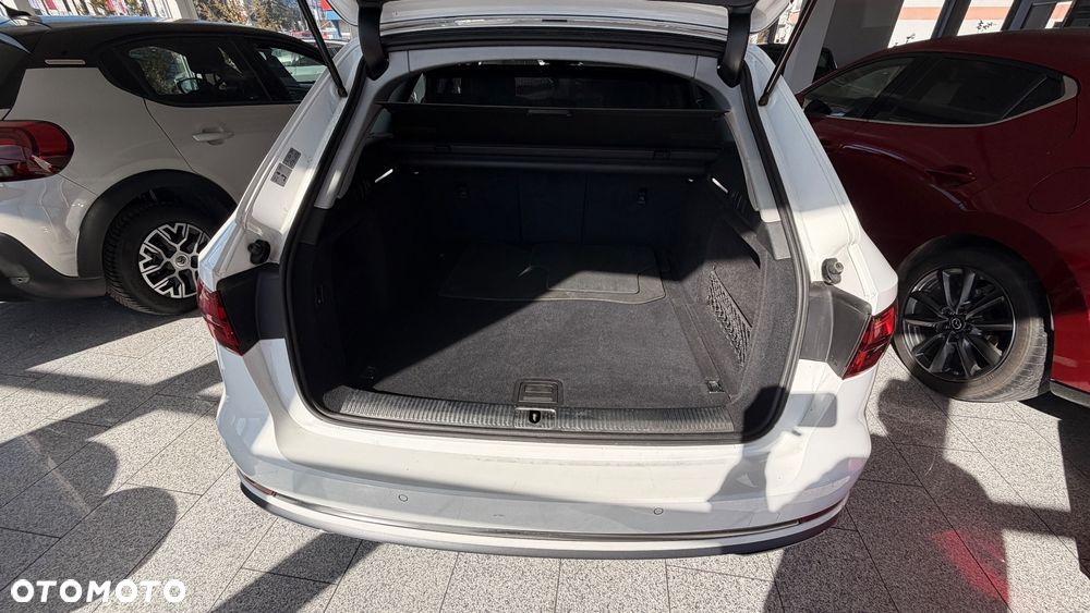 Audi A4 Avant 40 TDI S tronic quattro sport - 23