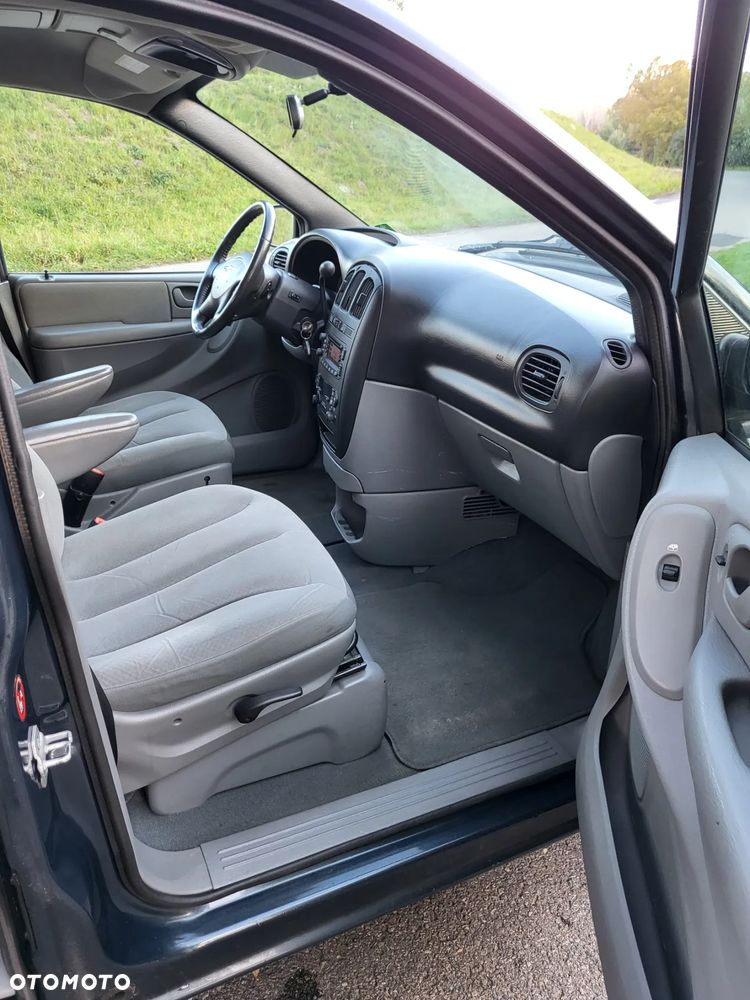 Chrysler Voyager - 9