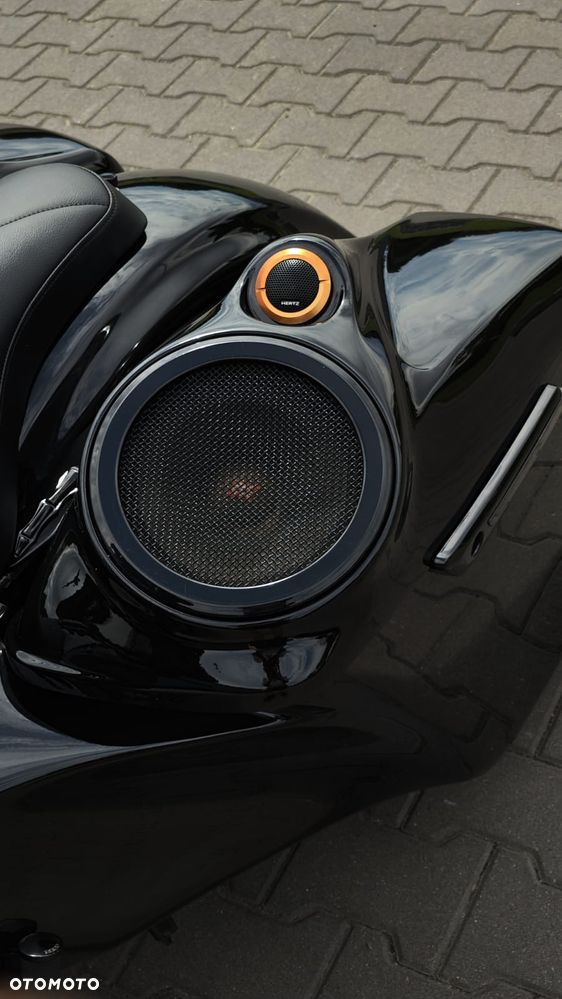 Harley-Davidson Touring Street Glide - 18