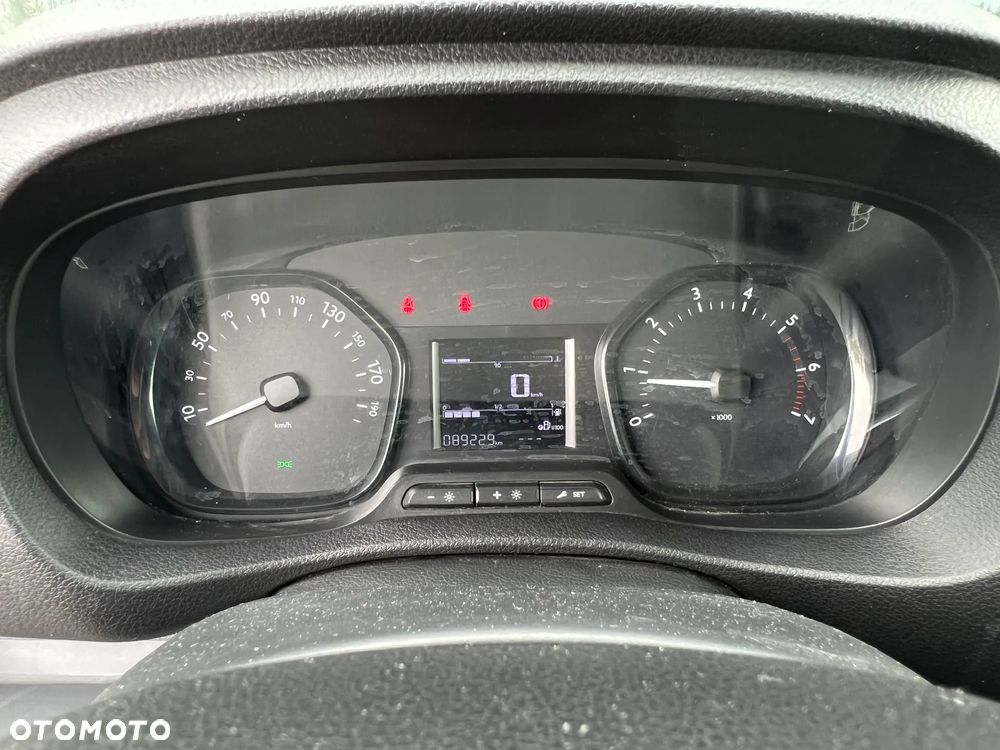 Toyota ProAce D-4D Long 3,0t Active (bryg.) - 13