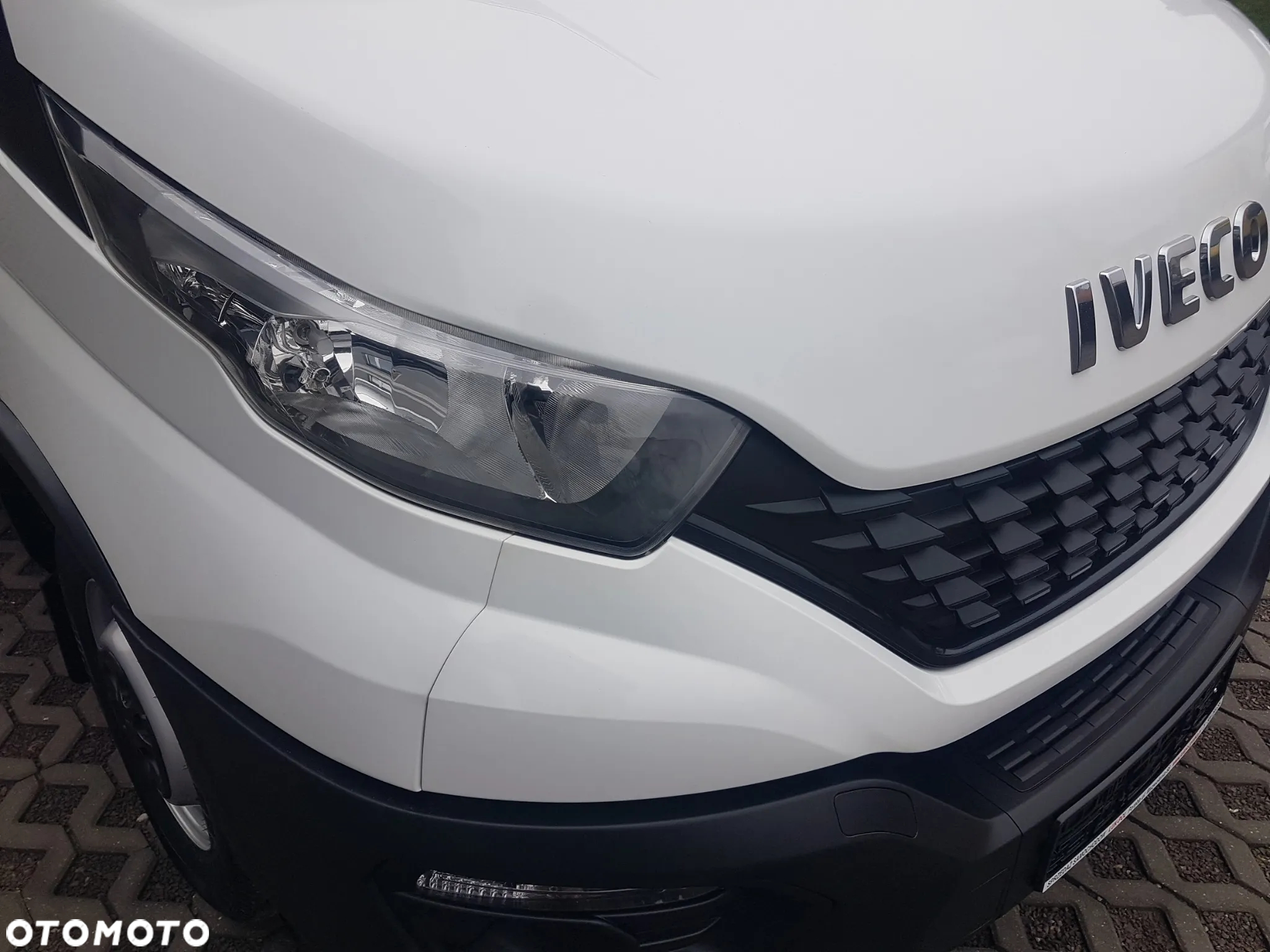 Iveco DAILY KONTENER NISKOPODŁOGOWY 4,43x2,23x2,42 SKLEP BAR FOODTRUCK KAMPER KLIMA - 39