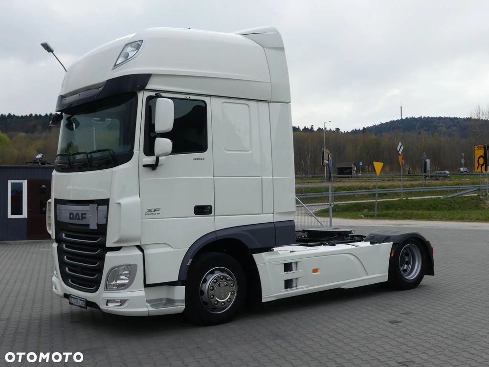 DAF XF 106.460  /  AUTOMAT / SUPER SPACE CAB / - 3