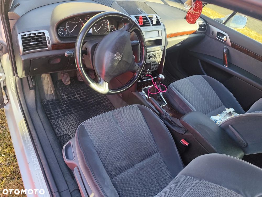 Peugeot 407 - 5