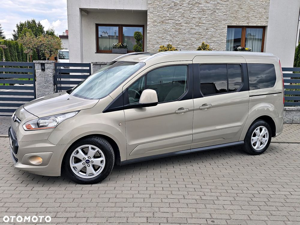 Ford Tourneo Connect Grand - 24