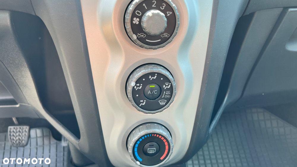 Toyota Yaris 1.0 Terra A/C - 27