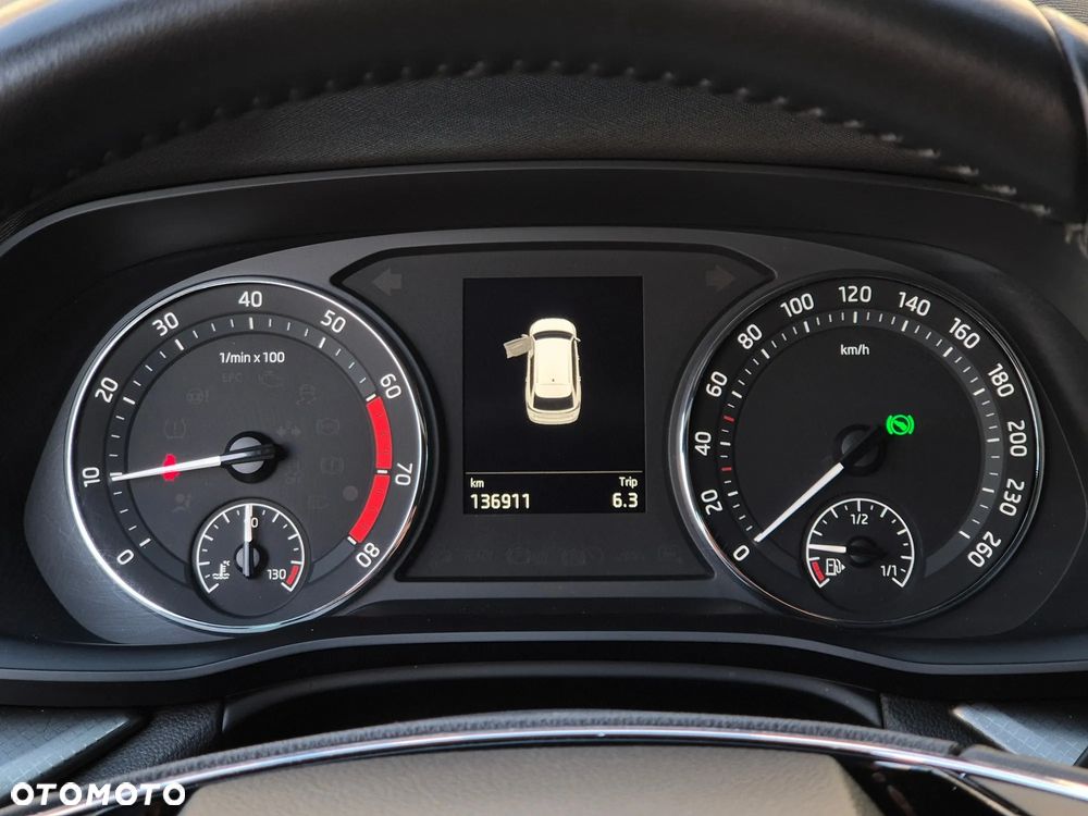 Skoda Octavia 1.5 TSI e-Tec Ambition DSG - 8