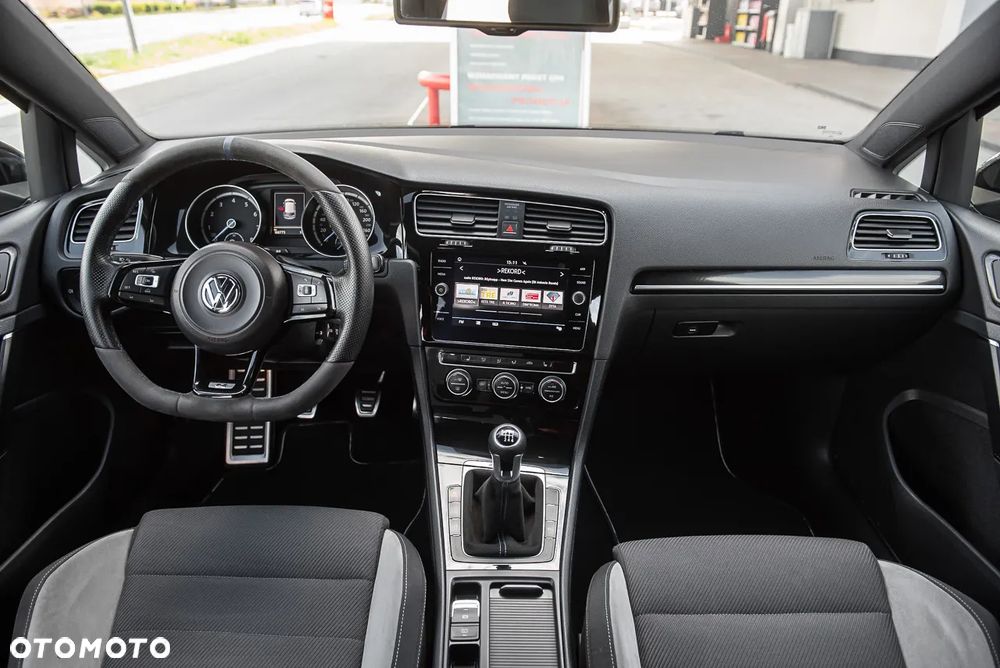 Volkswagen Golf 2.0 TSI BMT 4Mot R - 6