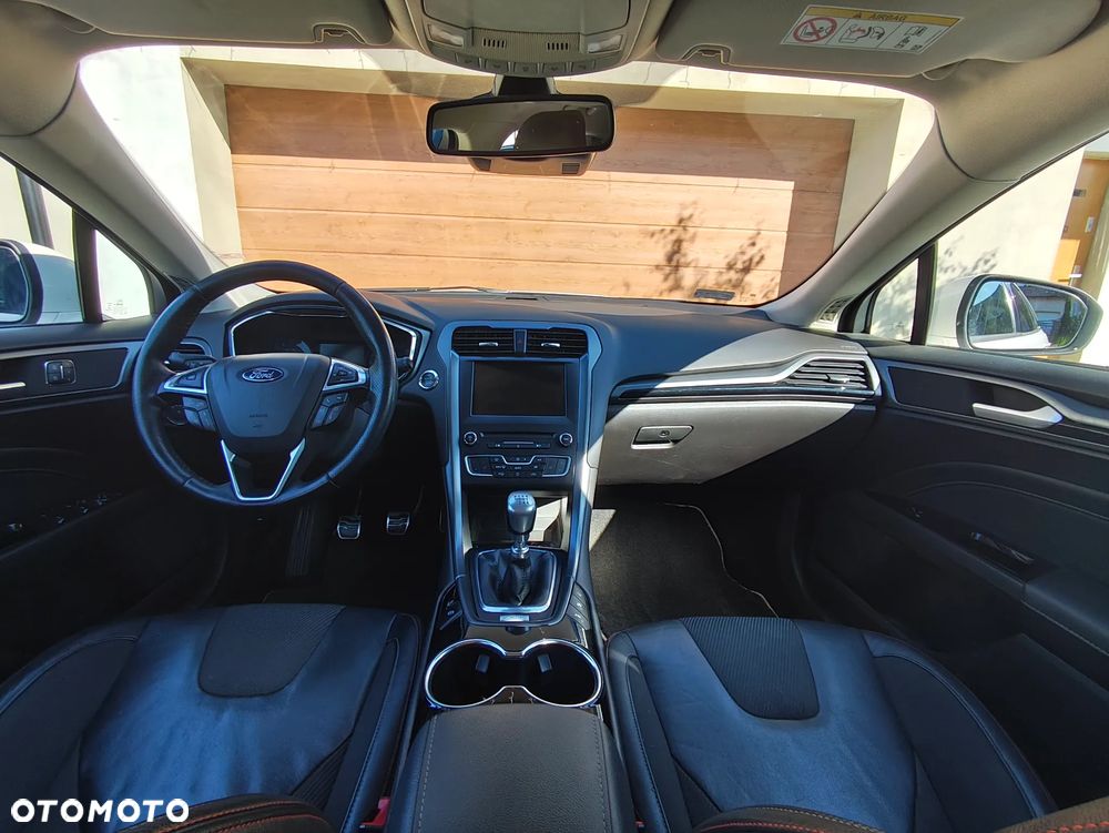 Ford Mondeo 2.0 TDCi Titanium - 15