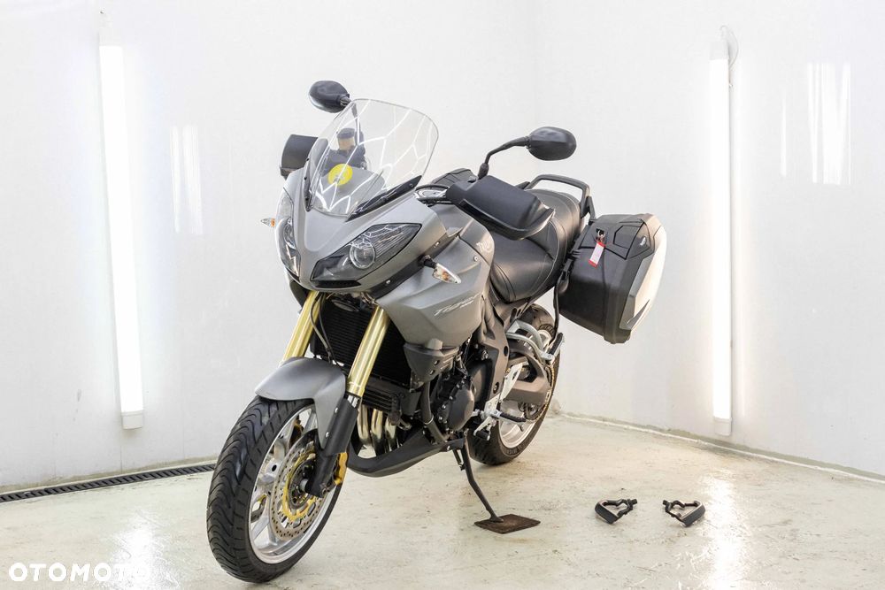 Triumph Tiger - 3