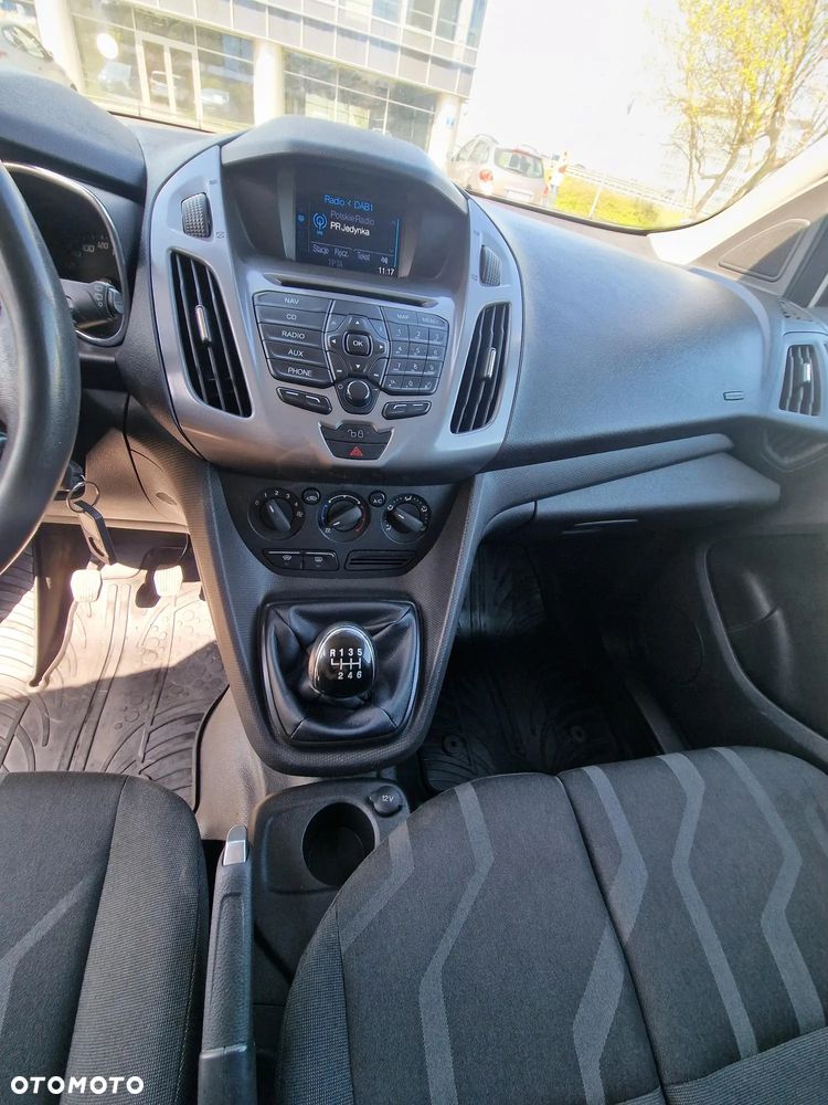 Ford Transit Connect - 15