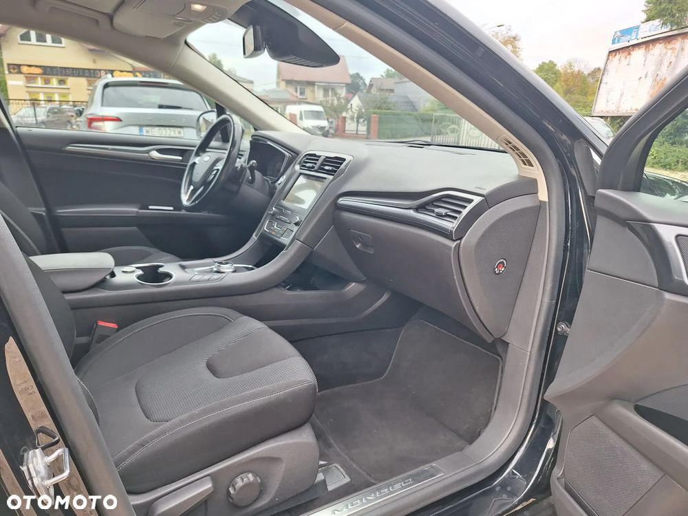 Ford Mondeo 2.0 EcoBlue Titanium - 16