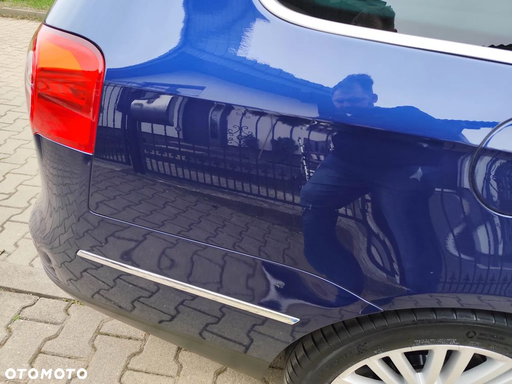 Volkswagen Passat 3.2 V6 FSI 4Mot Comfortline DSG - 25