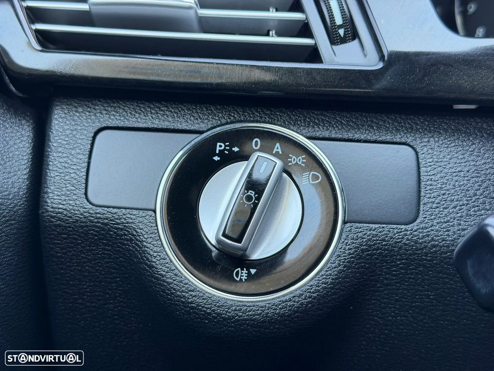 Mercedes-Benz E 250 CDI Avantgarde BlueEfficiency Auto. - 20