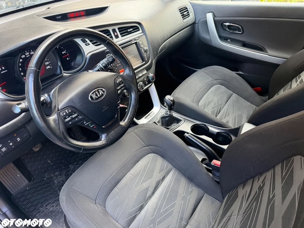 Kia Ceed 1.6 GDI Spirit - 8