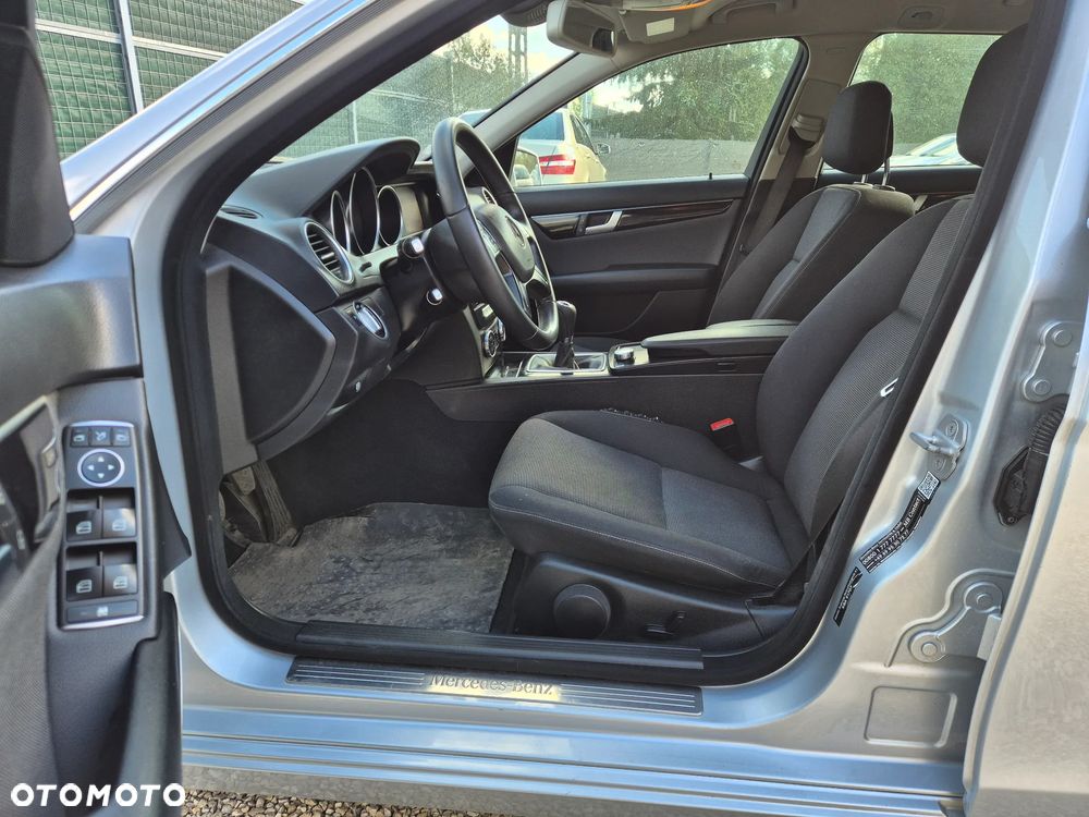 Mercedes-Benz Klasa C 200 CDI BlueEff Classic - 5