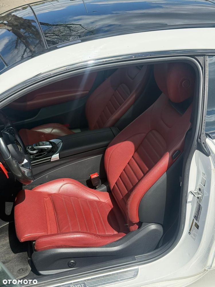 Mercedes-Benz Klasa C 300 9G-TRONIC AMG Line - 7