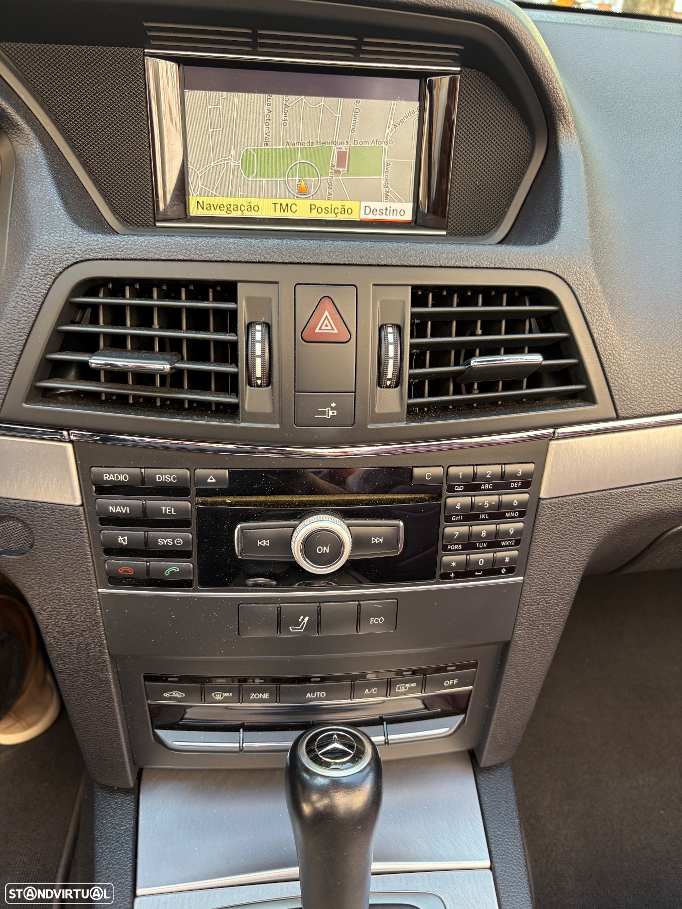 Mercedes-Benz E 220 CDi Avantgarde BlueEfficiency Auto - 23