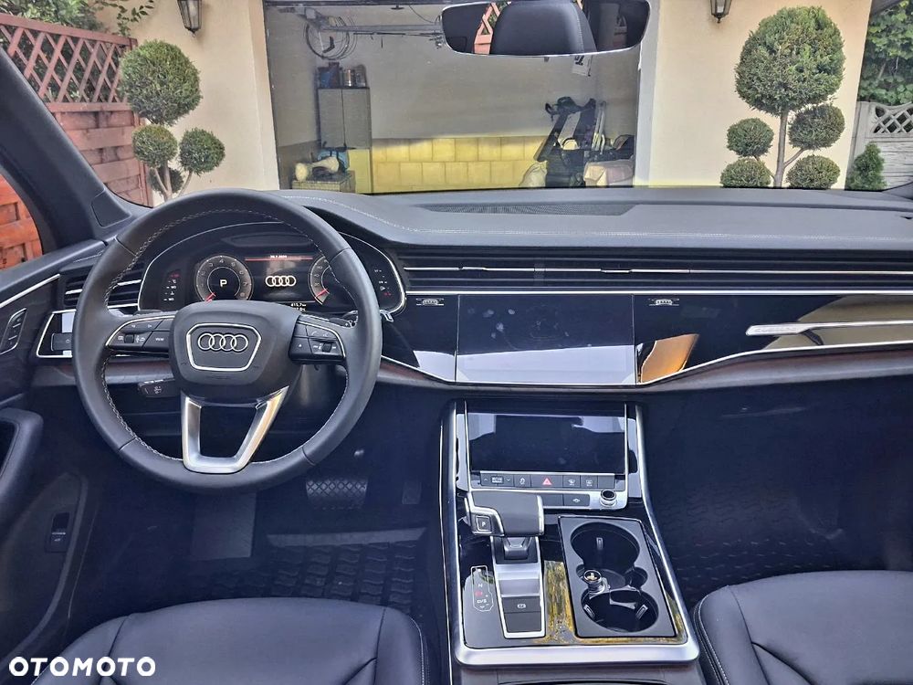 Audi Q7 55 TFSI mHEV Quattro S Line Tiptr - 23