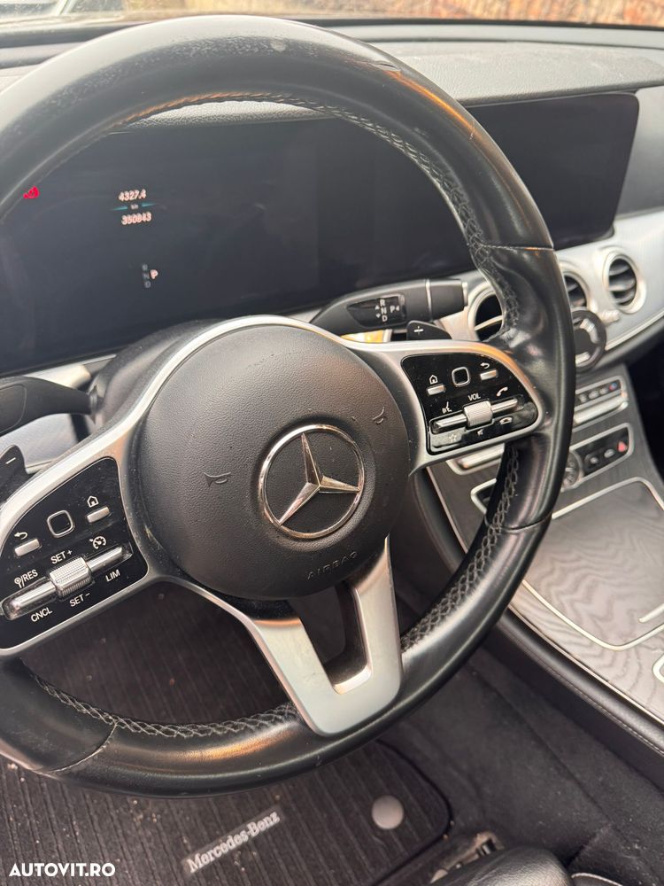 Mercedes-Benz E 300 de 9G-TRONIC - 7