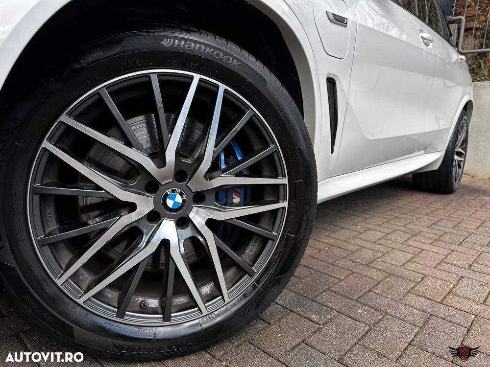 BMW X5 xDrive45e - 32