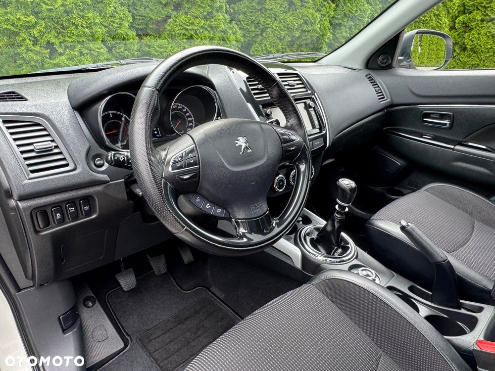 Peugeot 4008 - 29