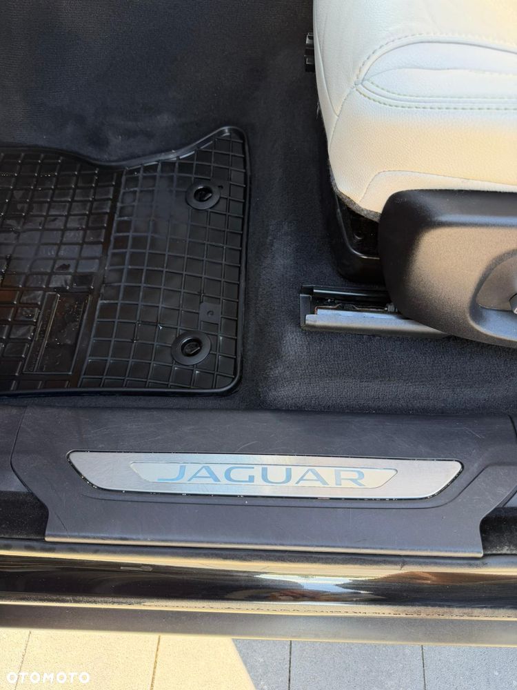Jaguar F-Pace 2.0 i4D AWD Prestige - 15