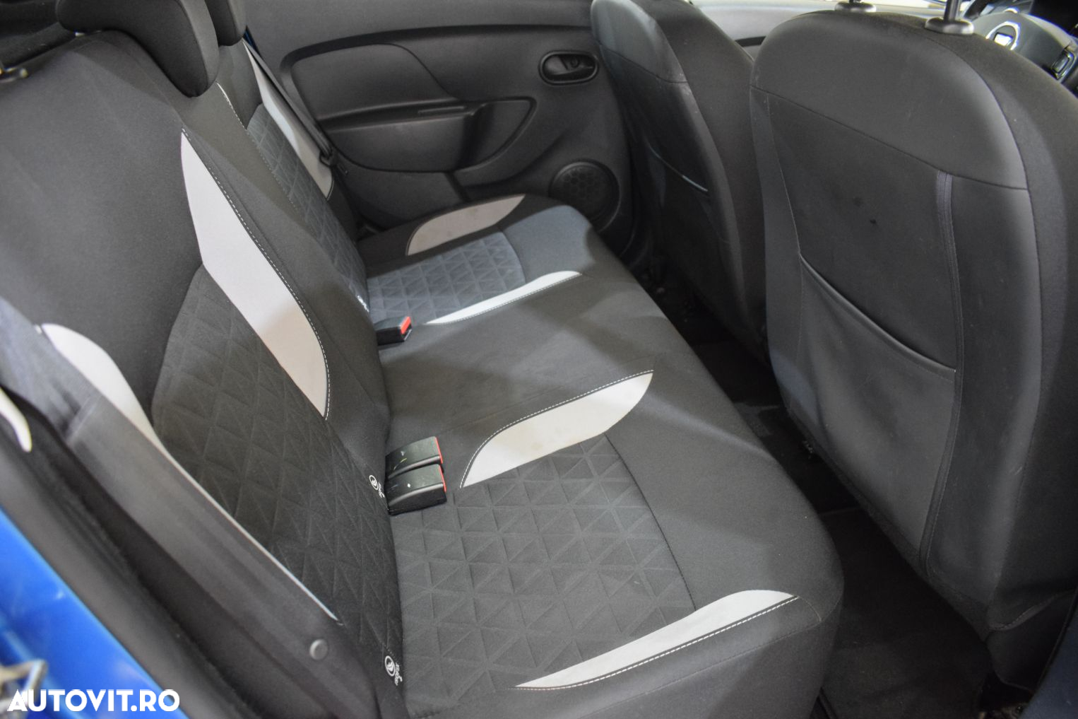 Dacia Sandero 0.9 TCe Laureate - 13