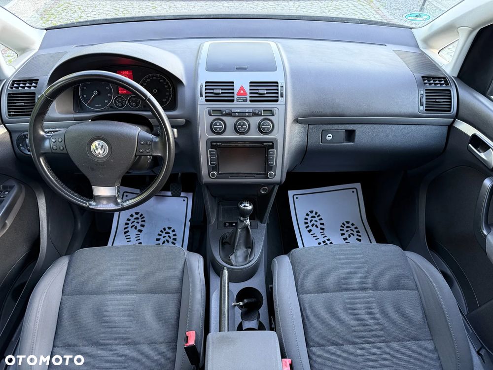 Volkswagen Touran 1.4 TSI Highline - 14