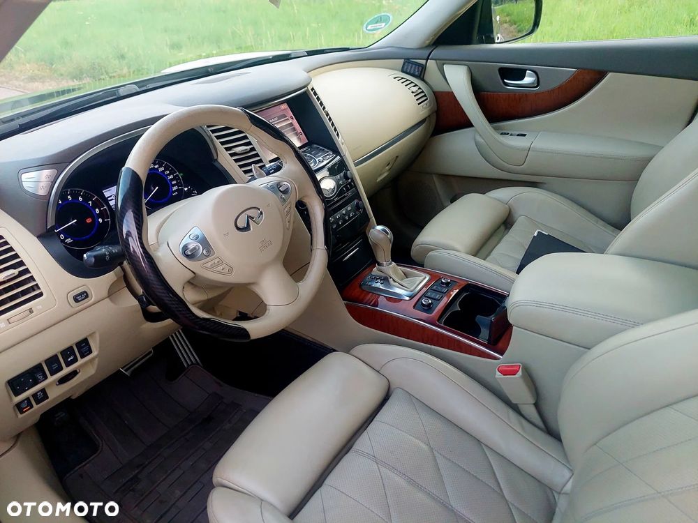 Infiniti QX70 5.0 S Premium - 5