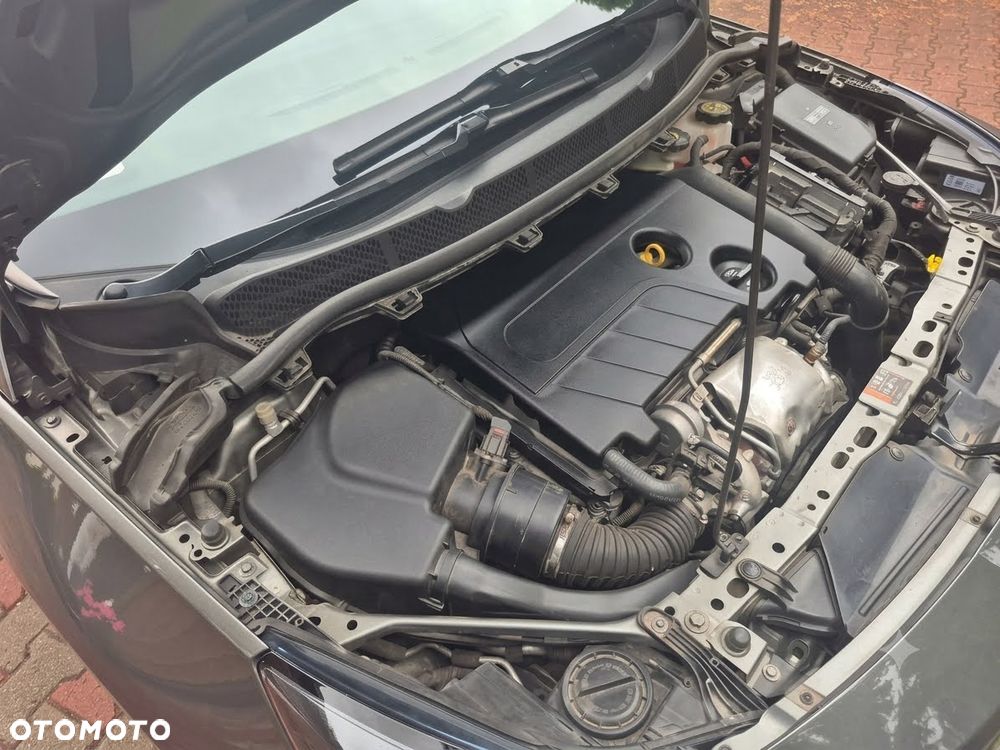 Opel Astra 1.6 T Enjoy S&S - 10