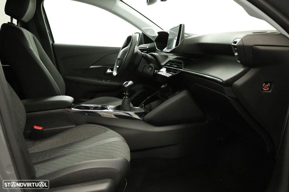 Peugeot 208 1.2 Allure - 19